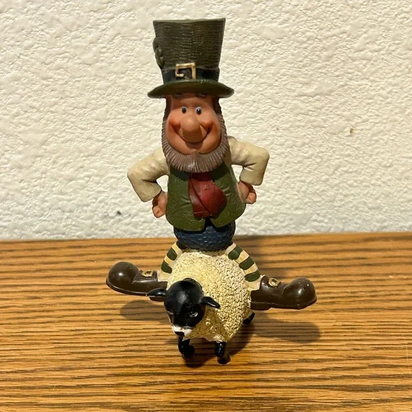 Whimsical Leprechaun Figurine on Sheep and “Luck of the Irish” decor. - Picture 12 of 13